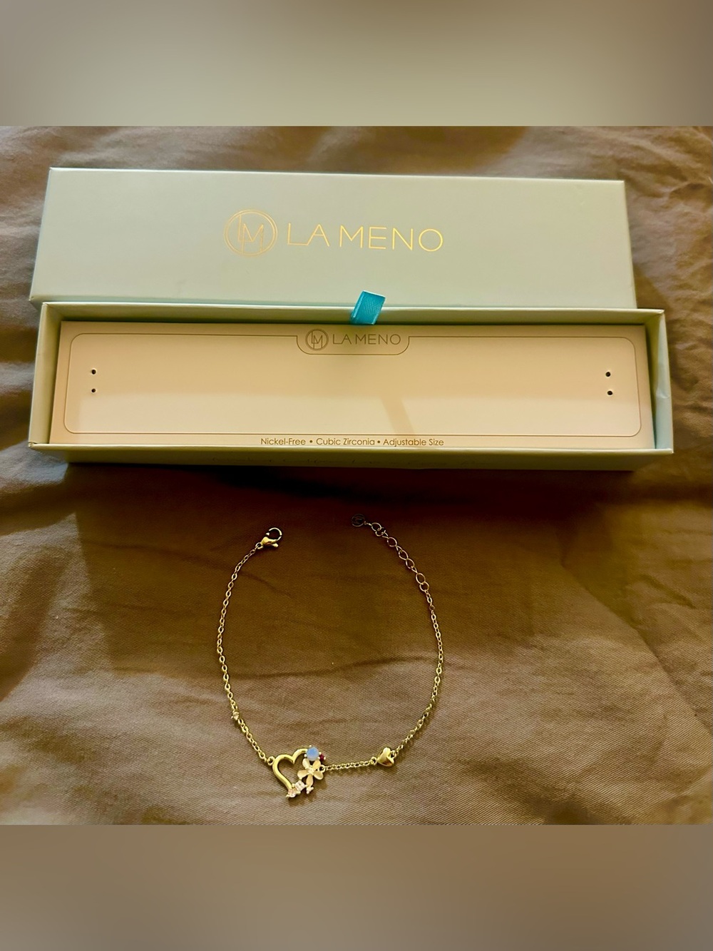 NIB LA MENO Gold Heart & Flower Bracelet with Gem Accents